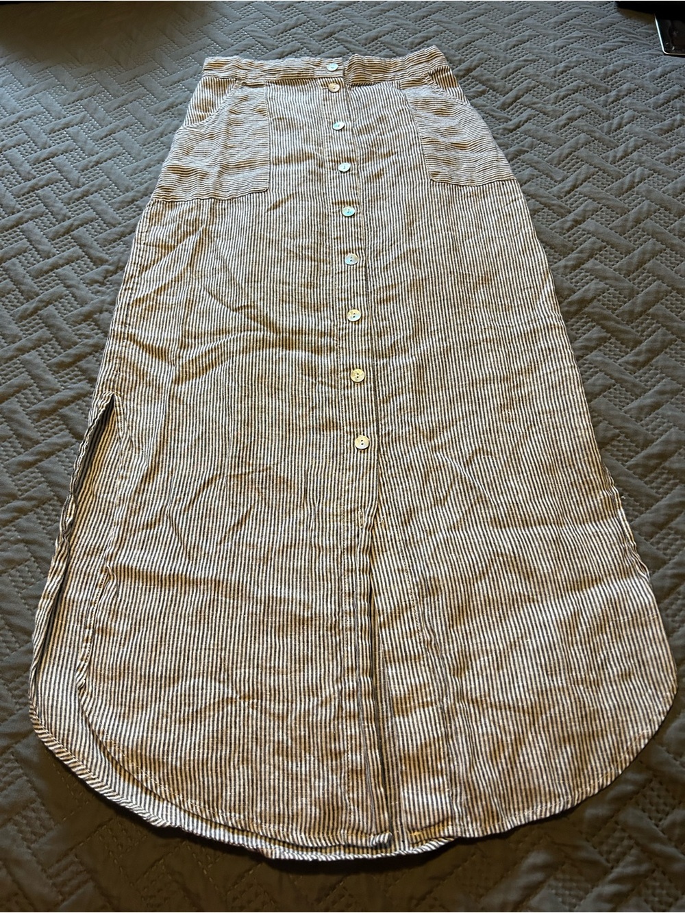 Antibes Blanc Striped Button-Front Midi Skirt in Natural Stripe Size M